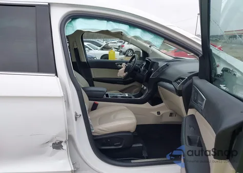 2021 Ford Edge Titanium z USA, uszkodzony, nr VIN 2FMPK4K91MBA20995